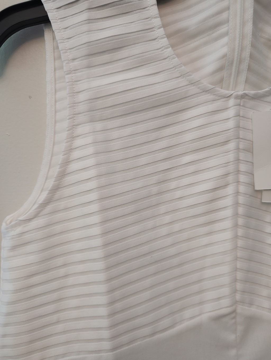 Nwt Alice Walk White Pleated Sleeveless Tank Top Xs — image 6 of 8